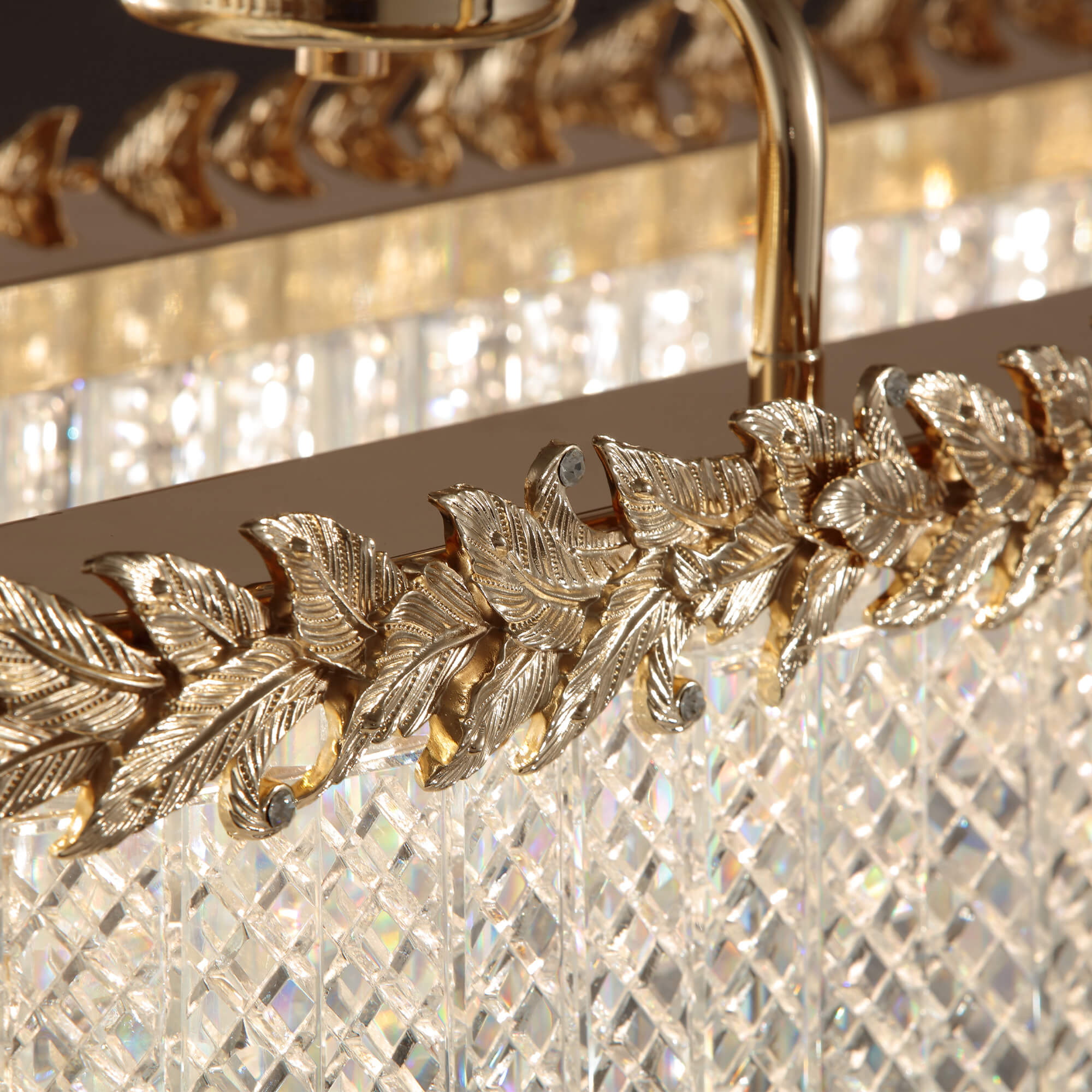 seraphic-luxury-gold-brass-crystal-rectangular-chandelier-texture-9